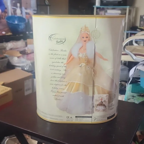 NIB 2000 SPECIAL EDITION CELEBRATION BARBIE W/ORNAMENT - Picture 4 of 4